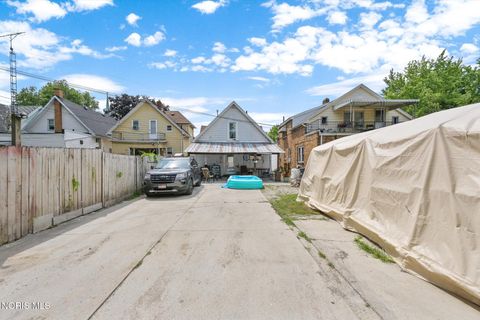 Tiny photo for 2938 Hartman Street, Toledo, OH 43608 (MLS # 10010073)