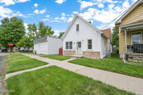 Tiny photo for 2938 Hartman Street, Toledo, OH 43608 (MLS # 10010073)