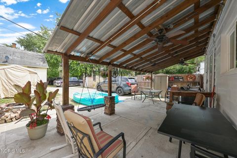 Tiny photo for 2938 Hartman Street, Toledo, OH 43608 (MLS # 10010073)