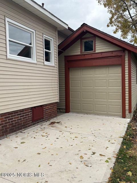 Tiny photo for 905 S West Street, Findlay, OH 45840 (MLS # 10000885)