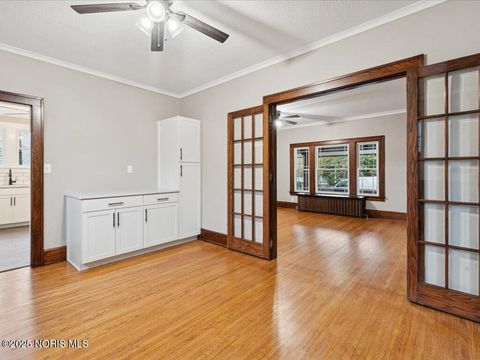 Tiny photo for 905 S West Street, Findlay, OH 45840 (MLS # 10000885)