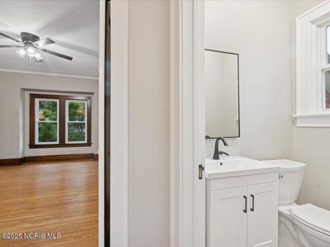 Tiny photo for 905 S West Street, Findlay, OH 45840 (MLS # 10000885)