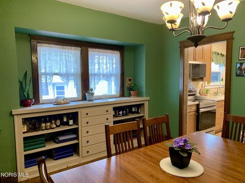 Tiny photo for 2006 Riverview Court, Toledo, OH 43614 (MLS # 10007859)