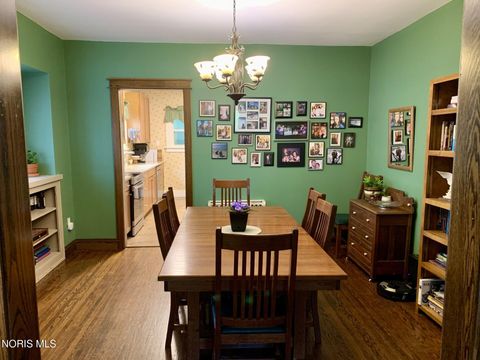 Tiny photo for 2006 Riverview Court, Toledo, OH 43614 (MLS # 10007859)