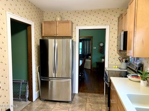 Tiny photo for 2006 Riverview Court, Toledo, OH 43614 (MLS # 10007859)