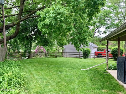 Tiny photo for 2006 Riverview Court, Toledo, OH 43614 (MLS # 10007859)