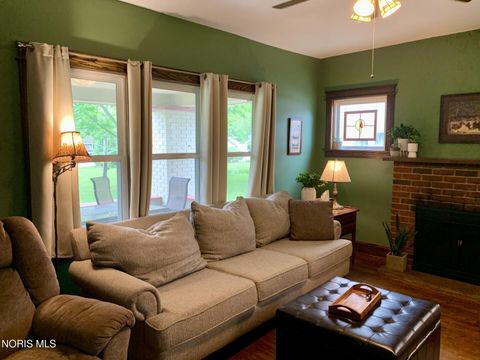 Tiny photo for 2006 Riverview Court, Toledo, OH 43614 (MLS # 10007859)