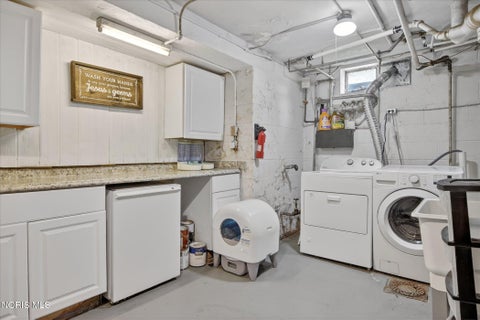 Tiny photo for 3700 W Bancroft Street, Ottawa Hills, OH 43606 (MLS # 10010252)