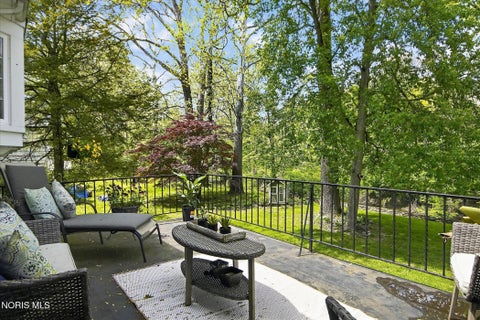 Tiny photo for 3700 W Bancroft Street, Ottawa Hills, OH 43606 (MLS # 10010252)