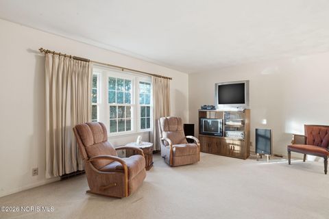 Tiny photo for 125 Woodley Terrace, Findlay, OH 45840 (MLS # 10003097)