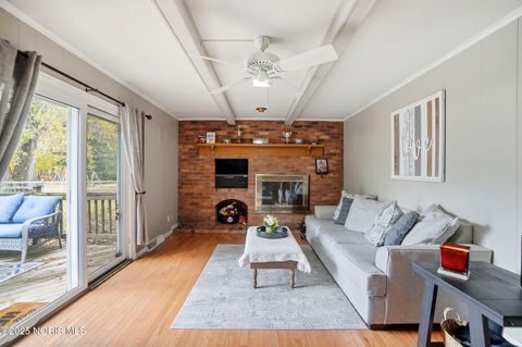 Tiny photo for 2008 Glen Arbor Drive, Toledo, OH 43614 (MLS # 10001036)