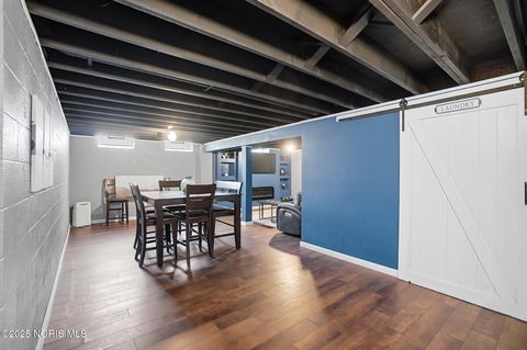 Tiny photo for 2008 Glen Arbor Drive, Toledo, OH 43614 (MLS # 10001036)