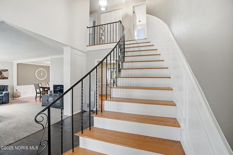 Tiny photo for 2008 Glen Arbor Drive, Toledo, OH 43614 (MLS # 10001036)