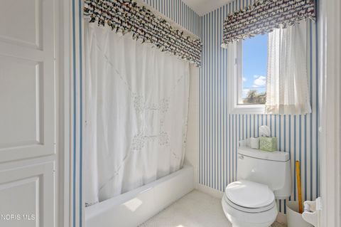 Tiny photo for 3905 Hillandale Road #East, Ottawa Hills, OH 43606 (MLS # 10006970)