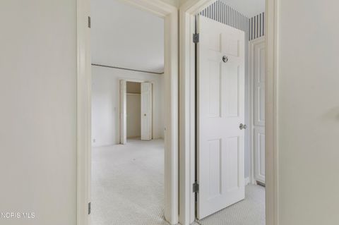 Tiny photo for 3905 Hillandale Road #East, Ottawa Hills, OH 43606 (MLS # 10006970)