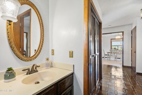 Tiny photo for 6537 Antoinette Lane, Maumee, OH 43537 (MLS # 10006826)