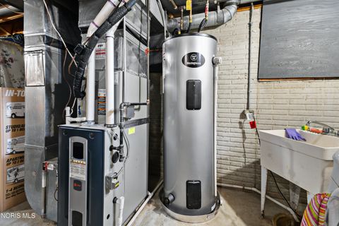 Tiny photo for 6537 Antoinette Lane, Maumee, OH 43537 (MLS # 10006826)