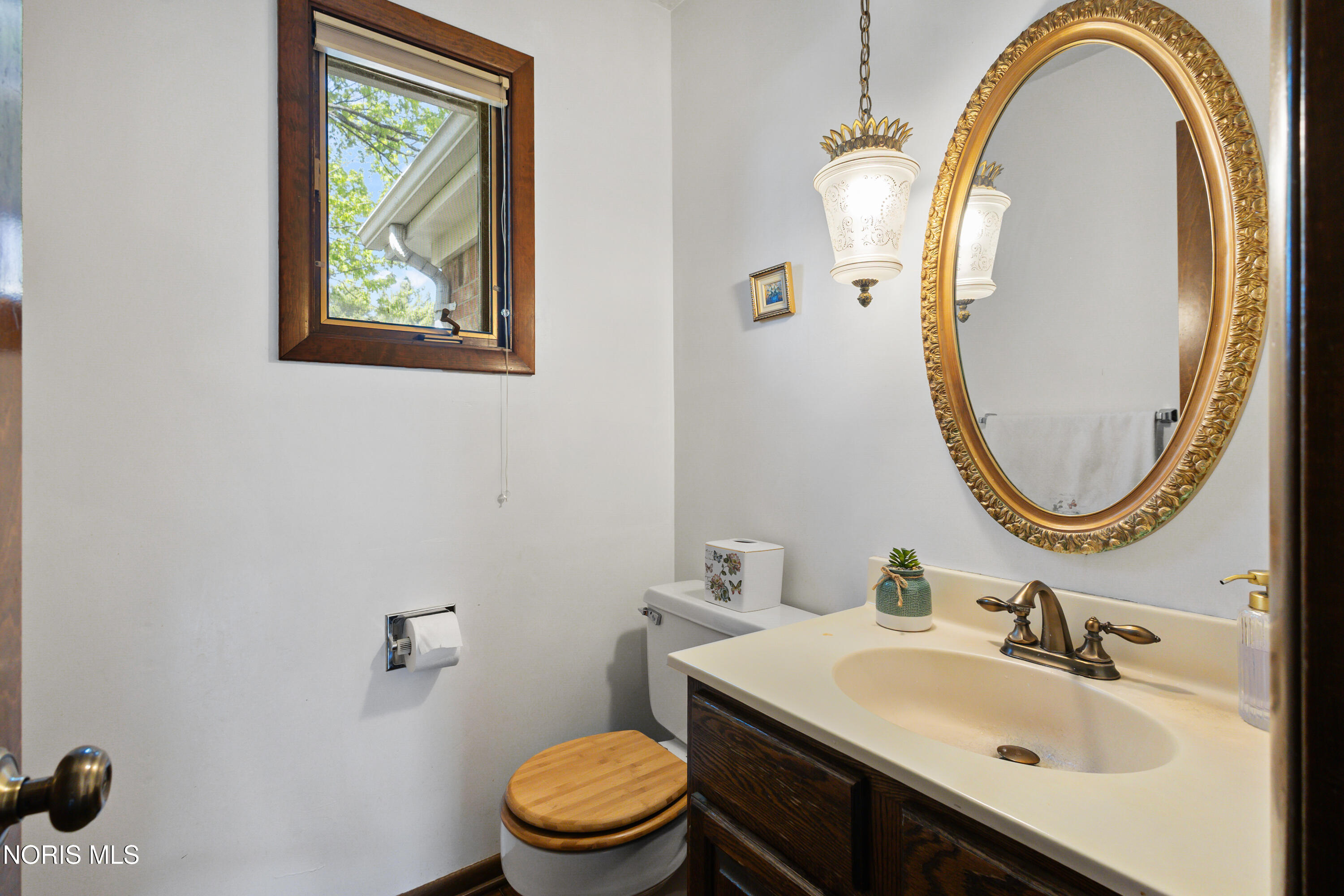 6537 Antoinette Lane