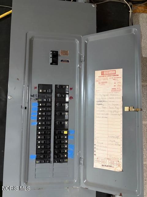 Tiny photo for 145 W Woodmere Drive, Tiffin, OH 44883 (MLS # 10004711)