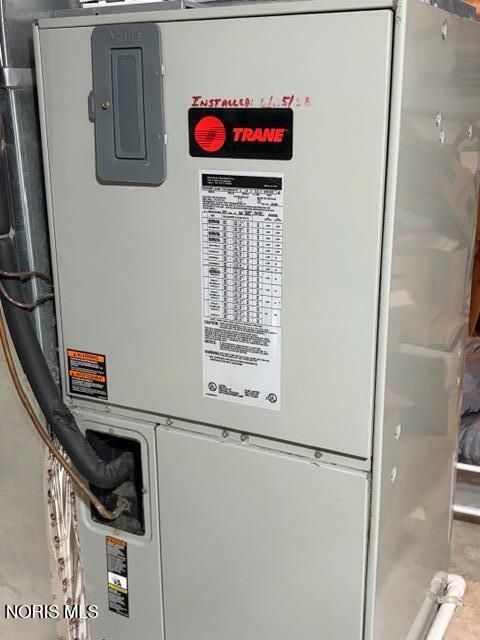 Tiny photo for 145 W Woodmere Drive, Tiffin, OH 44883 (MLS # 10004711)