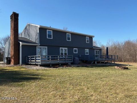 Tiny photo for 145 W Woodmere Drive, Tiffin, OH 44883 (MLS # 10004711)