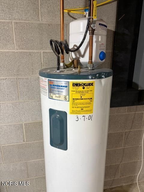 Tiny photo for 145 W Woodmere Drive, Tiffin, OH 44883 (MLS # 10004711)