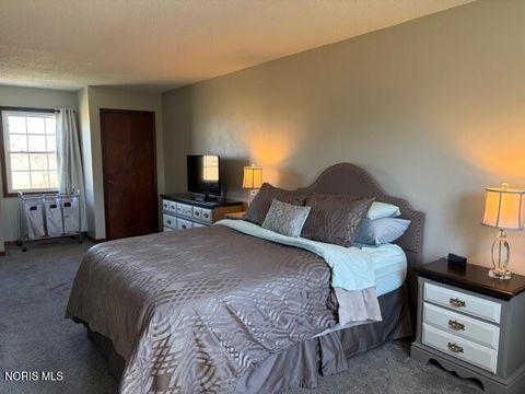 Tiny photo for 145 W Woodmere Drive, Tiffin, OH 44883 (MLS # 10004711)