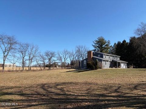 Tiny photo for 145 W Woodmere Drive, Tiffin, OH 44883 (MLS # 10004711)