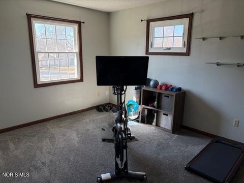 Tiny photo for 145 W Woodmere Drive, Tiffin, OH 44883 (MLS # 10004711)