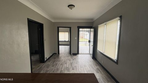 Tiny photo for 1637 Vance Street, Toledo, OH 43607 (MLS # 10005911)