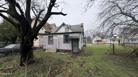 Tiny photo for 1637 Vance Street, Toledo, OH 43607 (MLS # 10005911)