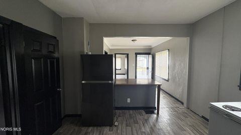 Tiny photo for 1637 Vance Street, Toledo, OH 43607 (MLS # 10005911)