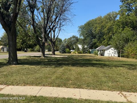Photo of 405 N Keyser Avenue, Deshler, OH 43516 (MLS # 10002890)