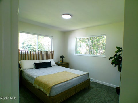 Tiny photo for 2560 Koehler Avenue, Toledo, OH 43613 (MLS # 10014037)
