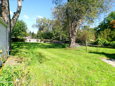 Tiny photo for 2560 Koehler Avenue, Toledo, OH 43613 (MLS # 10014037)