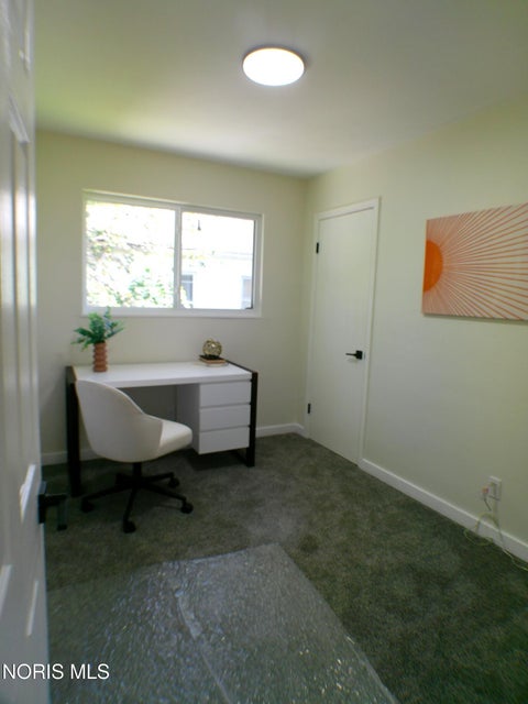 Tiny photo for 2560 Koehler Avenue, Toledo, OH 43613 (MLS # 10014037)