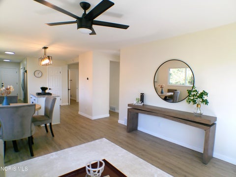 Tiny photo for 2560 Koehler Avenue, Toledo, OH 43613 (MLS # 10014037)
