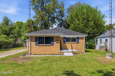 Photo of 2560 Koehler Avenue, Toledo, OH 43613 (MLS # 10014037)