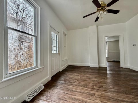 Tiny photo for 1445 Milburn Avenue, Toledo, OH 43606 (MLS # 10008617)