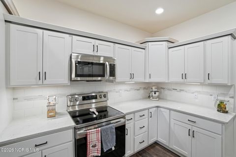 Tiny photo for 9305 Colonel Drive, Findlay, OH 45840 (MLS # 10002910)