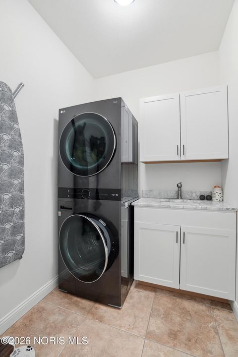 Tiny photo for 9305 Colonel Drive, Findlay, OH 45840 (MLS # 10002910)