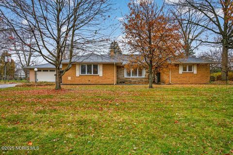 Photo of 5914 Winding Way Drive, Sylvania, OH 43560 (MLS # 10000797)