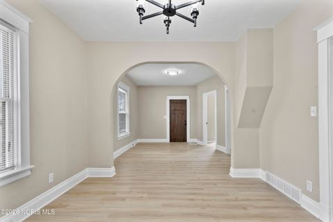 Tiny photo for 1702 Pool Street, Toledo, OH 43605 (MLS # 10002768)