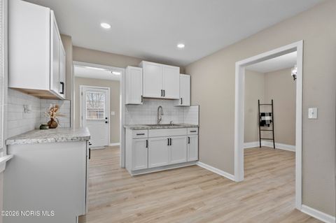 Tiny photo for 1702 Pool Street, Toledo, OH 43605 (MLS # 10002768)