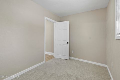 Tiny photo for 1702 Pool Street, Toledo, OH 43605 (MLS # 10002768)