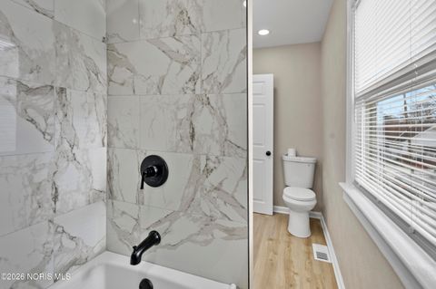 Tiny photo for 1702 Pool Street, Toledo, OH 43605 (MLS # 10002768)