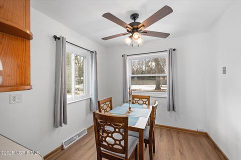 Tiny photo for 4714 Naomi Drive, Toledo, OH 43623 (MLS # 10002364)