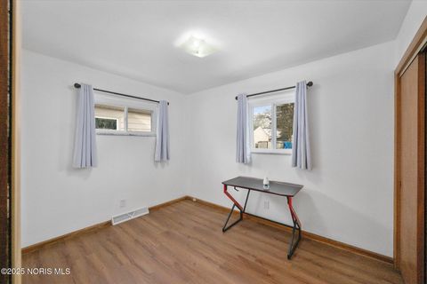 Tiny photo for 4714 Naomi Drive, Toledo, OH 43623 (MLS # 10002364)