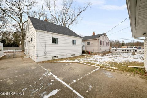 Tiny photo for 4714 Naomi Drive, Toledo, OH 43623 (MLS # 10002364)