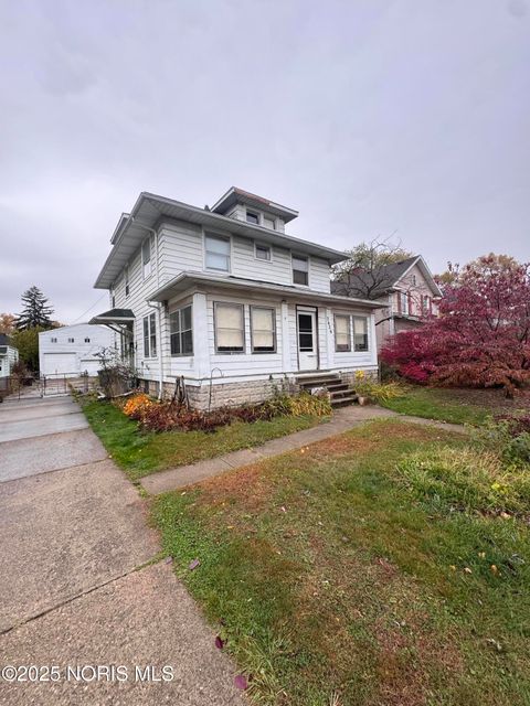 Photo of 3626 Hazelhurst Avenue, Toledo, OH 43612 (MLS # 10001183)